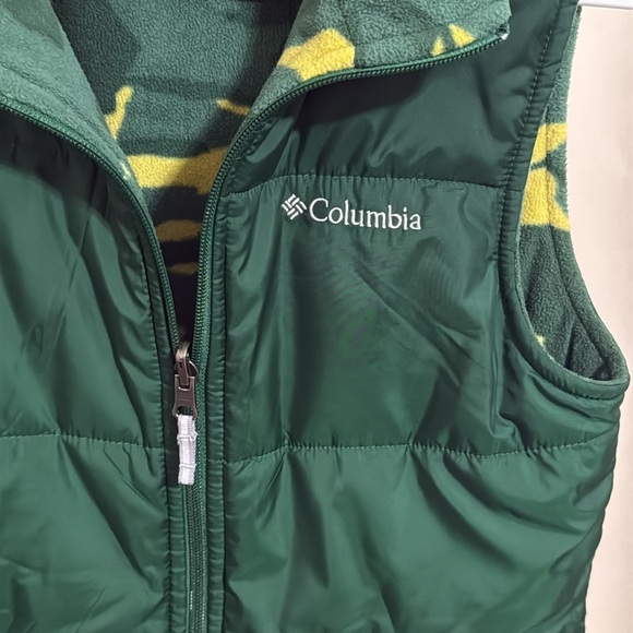 Columbia Forest Green Reversible Vest - Picture 2 of 8